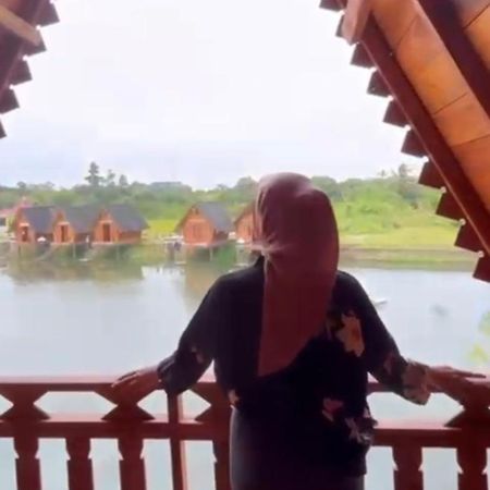 Resort & Resto Talaga Sundayana Subang Exterior photo
